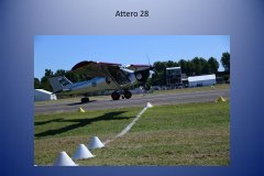 STOL BREIZH 2022 - 26 : 28 landing - Eric Grare flying Yuma E-Props